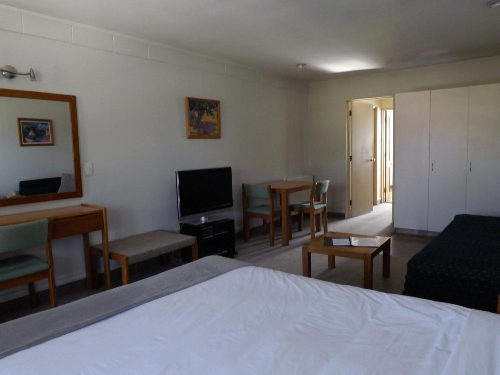 Karaka Tree Motel Taupo Zewnętrze zdjęcie