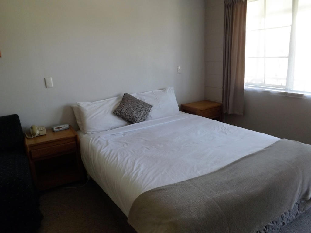 Karaka Tree Motel Taupo Zewnętrze zdjęcie