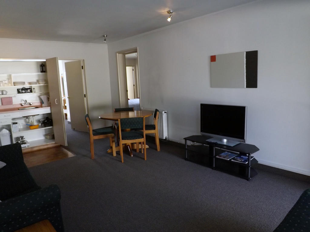 Karaka Tree Motel Taupo Zewnętrze zdjęcie